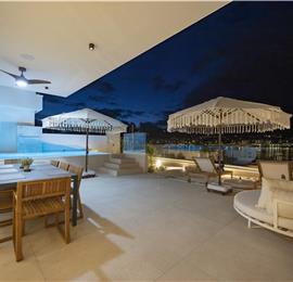 Selection of 5 bedroom seafront villas with pool on Ciovo near Trogir, sleeps 10